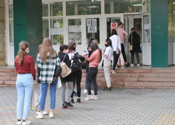 Taxe mai mari pentru studenții din Moldova. Cum se explică scumpirile?