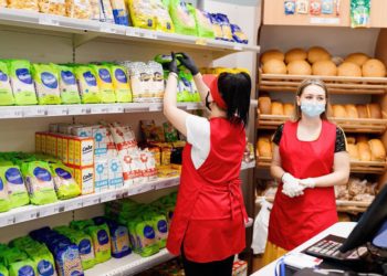 De astăzi, în magazinele sociale „Merișor”, deschise la inițiativa lui Ilan Șor, poate fi cumpărată pâine cu doar doi lei