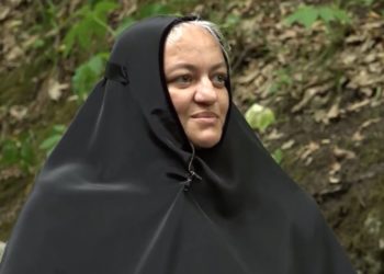 La 22 de ani a fugit de acasă la mănăstire și s-a călugărit. Ce a făcut-o pe Maica Amfilohia să aleagă această cale și cum decurge viața de călugăriță, la emisiunea „Moldova la pachet” | VIDEO