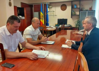 Ministrul Educației s-a întâlnit cu reprezentanții protestatarilor care au manifestat în fața Guvernului, împotriva reformei universităților | VIDEO