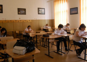 Lipsă acută de profesori de matematică, română, istorie și învățători de clasele primare. Școlile din țară au nevoie de aproape 2.200 de cadre didactice | VIDEO