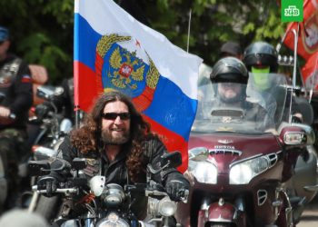 Евросоюз ввел санкции против Собянина, Безрукова, Машкова и лидера «Ночных волков»