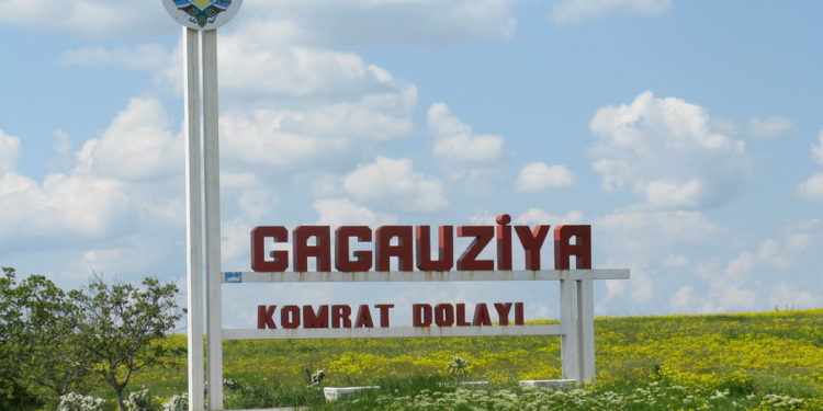 Procurorii au luat pe sus Găgăuzia: Un angajat al Comitetului Executiv, reținut într-un dosar de „abuz de serviciu”