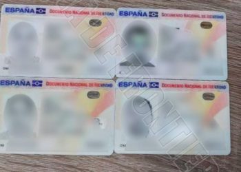 O familie de cubanezi, identificată cu acte spaniole falsificate . Ar fi plătit pentru ele 4.000 de euro
