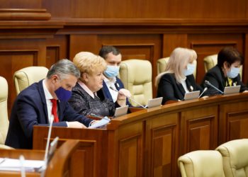 Partidul „ȘOR” a cerut audierea ministrului Educației privind lichidarea universităților. PAS a refuzat