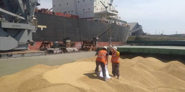 В Стамбуле подписаны соглашения об экспорте украинского зерна