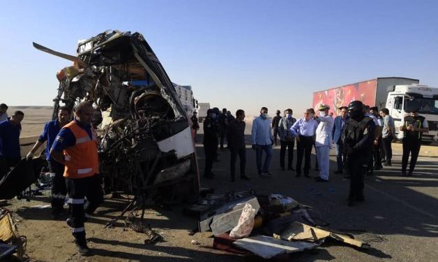 Accident grav, în Egipt Cel puţin 23 de oameni au murit, iar alți 30 au fost răniţi