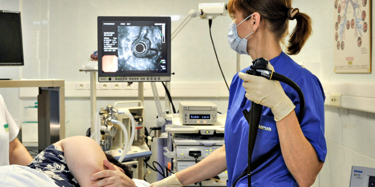 В Республиканском диагностическом центре начали использовать новое оборудование. Оно пролежало там год