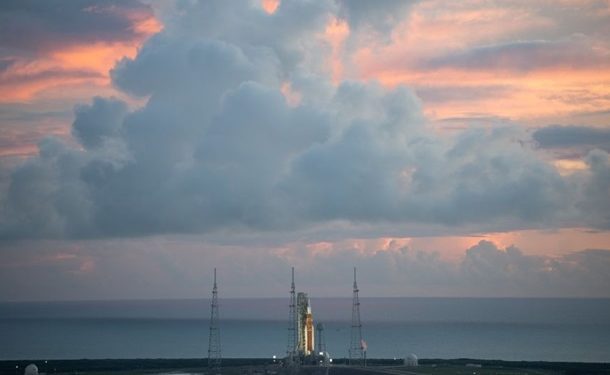 В NASA анонсировали новую попытку запустить ракету на Луну