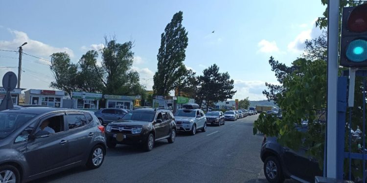 В пункте пропуска «Леушены» наблюдаются очереди