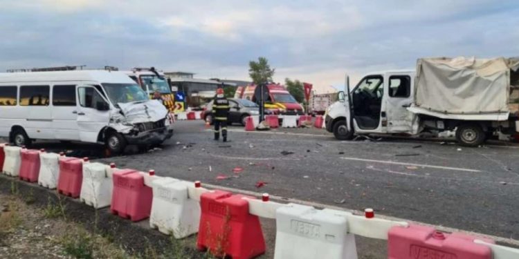 В Румынии микроавтобус с пассажирами из Молдовы попал в аварию