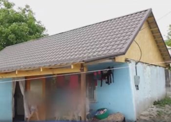 С обрушенной стеной, без печи в доме и без денег на ремонт: В новом выпуске Moldova la Pachet история борьбы за выживание матери 11 детей | VIDEO