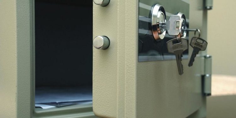 В Калараше с предприятия неизвестные украли сейф