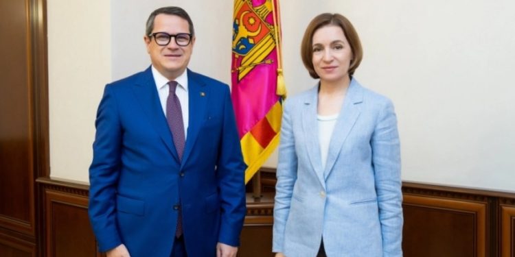 В Молдову с рабочим визитом прибыл глава Службы разведки Румынии