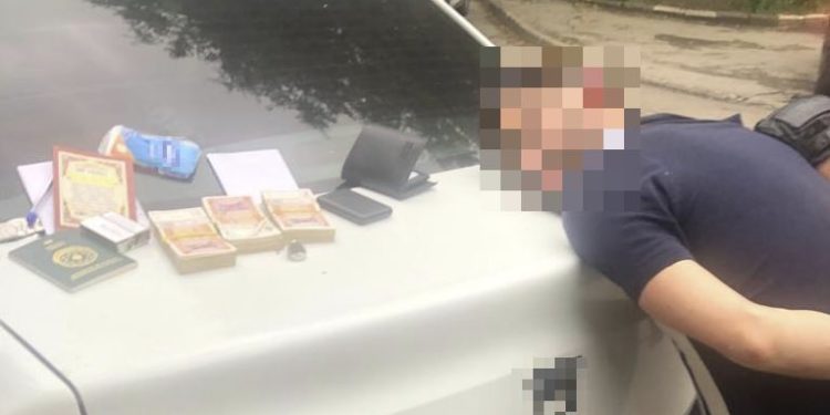 Doi cetățeni ai Azerbaidjanului – condamnați la opt ani închisoare pentru șantajarea unui alt azer, dentist din Bălți, de la care au pretins suma de 10.000 euro