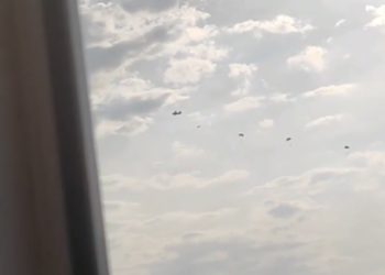 В Бельцах проходят парашютно-десантные учения Нацармии