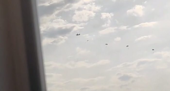 В Бельцах проходят парашютно-десантные учения Нацармии