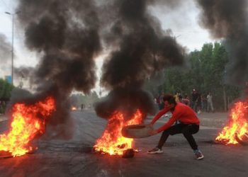 В результате протестов в Ираке погибли восемь человек, 90 ранены
