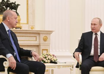 Путин и Эрдоган на переговорах в Сочи договорились о переходе на частичную оплату российского газа в рублях