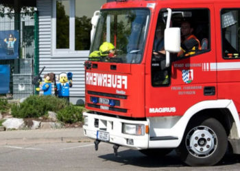 В парке аттракционов на юге Германии произошла авария на американских горках. Пострадал 31 человек