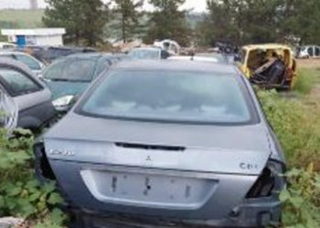 В Молдове продавали автомобили без растаможки: правоохранители установили виновных