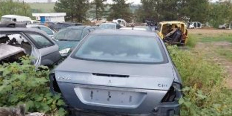 В Молдове продавали автомобили без растаможки: правоохранители установили виновных