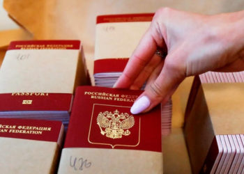 В российских консульствах за рубежом «по техническим причинам» приостановили прием документов на биометрические загранпаспорта