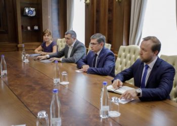 Глава Службы разведки Румынии обсудил с Гросу реформу СИБ