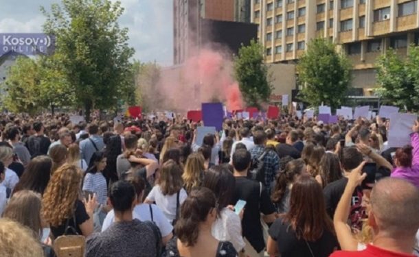 В Косово громкий скандал из-за изнасилования 11-летней девочки