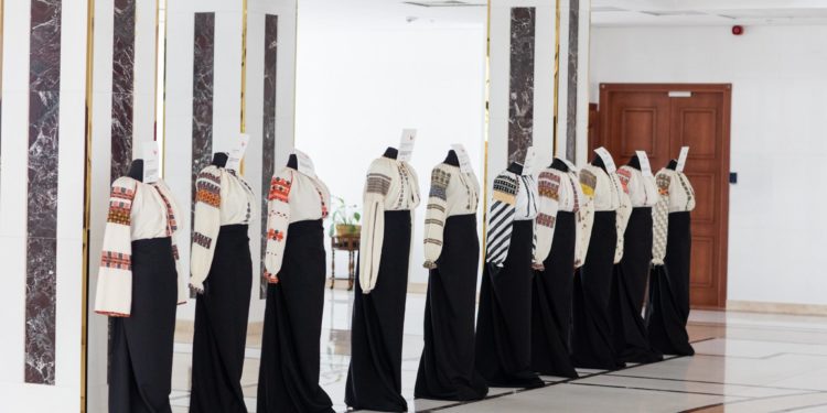 В здании администрации президента открылась выставка ий