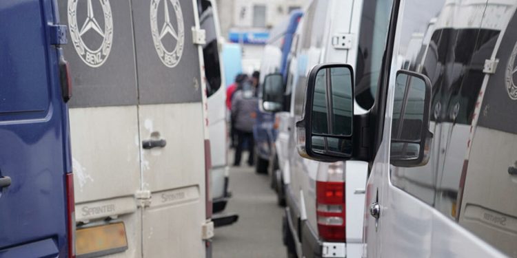 Asociația Patronală a Operatorilor de Transport AUTO, nemulțumită de intenția CNPF de a majora costul polițelor de asigurare RCA