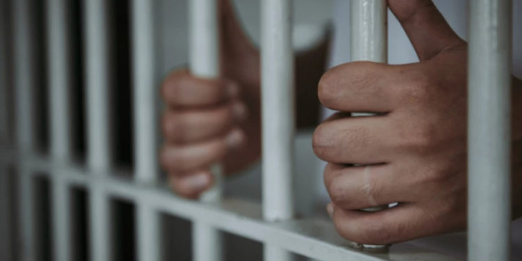 Membru al unui grup criminal organizat – condamnat la peste 7 ani închisoare, pentru trafic de droguri în proporții deosebit de mari