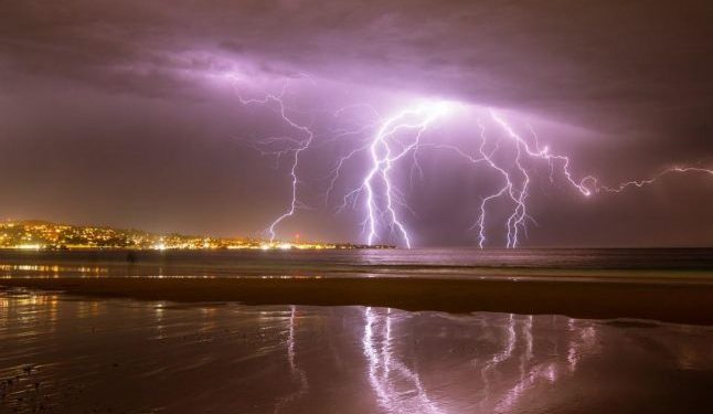 O „super-furtună” care va provoca inundații cataclismice amenință California