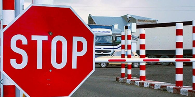 Două puncte de trecere a frontierei R. Moldova cu Ucraina și-au sistat temporar activitatea