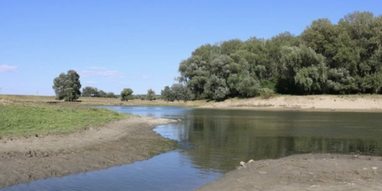 Avertizare hidrologică de scurgere scăzută a apei: râurile Nistru și Prut, printre cele mai afectate