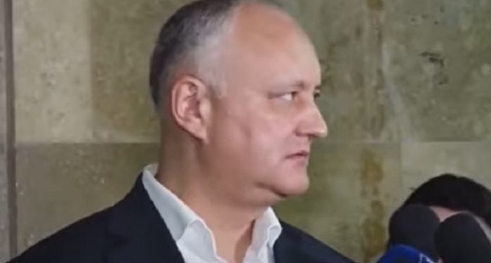 Procurorul Petru Iarmaliuc este gata să introducă în curând noi acuzații împotriva lui Igor Dodon, care prin hotărârea judecătorească, rămâne în arest la domiciliu | VIDEO