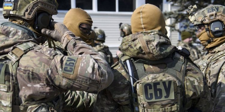 В Украине арестован бывший замглавы управления военной разведки. При обыске он стрелял в оперативников