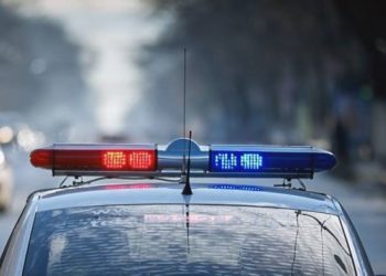 Cercetat penal pentru că a răpit și accidentat un automobil