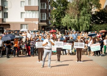 Dinu Țurcanu: Marina Tauber este deținut politic, iar guvernarea PAS o vrea după gratii, pentru că îi este frică de ea