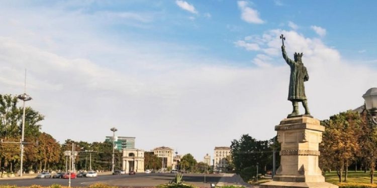 Atenție, șoferi! Circulație rutieră suspendată temporar în perimetrul Pieței Marii Adunări Naționale