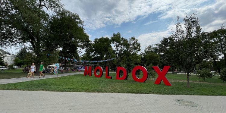 В Кагуле проходит фестиваль документального кино Moldox