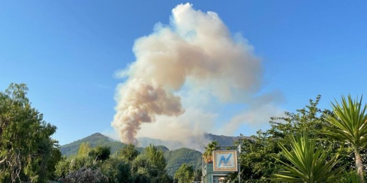 Incendiu pe insula Thassos din Grecia: Anunțul MAEIE privind moldovenii aflați pe insulă