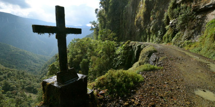 Cea mai periculoasă șosea din lume. „Drumul morții” a făcut sute de victime în fiecare an