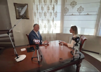 СИБ проверил приезд журналиста телеканала «Россия 24», взявшей интервью у Додона. Что она нарушила?