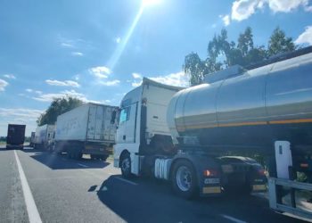 Таможенники сообщили об очередях грузовиков на молдавско-румынской границе