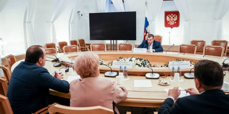Депутаты Партии «ШОР» и ПКРМ провели рабочую встречу с председателем Комитета Госдумы по международным делам по поставкам газа и сельхозпродукции