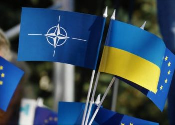 Украина подает заявку на вступление в НАТО в ускоренном порядке