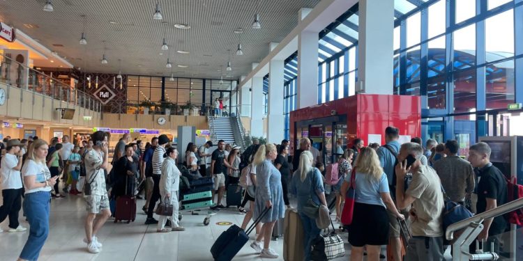 За сколько часов до вылета нужно явиться в Кишиневский аэропорт? Пограничная полиция обратилась к пассажирам