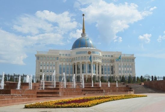 Парламент Казахстана переименовал Нур-Султан в Астану. И увеличил президентский срок до семи лет