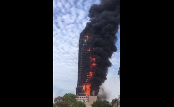 В Китае за 20 минут сгорел небоскреб: сотни жертв